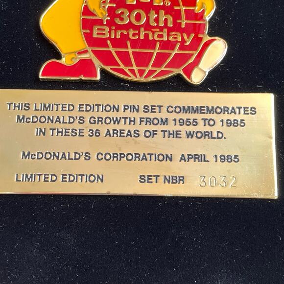 McDonalds 30th Birthday Commemorative Pin Set Vintage 1985 World Flags READ - Picture 5 of 16